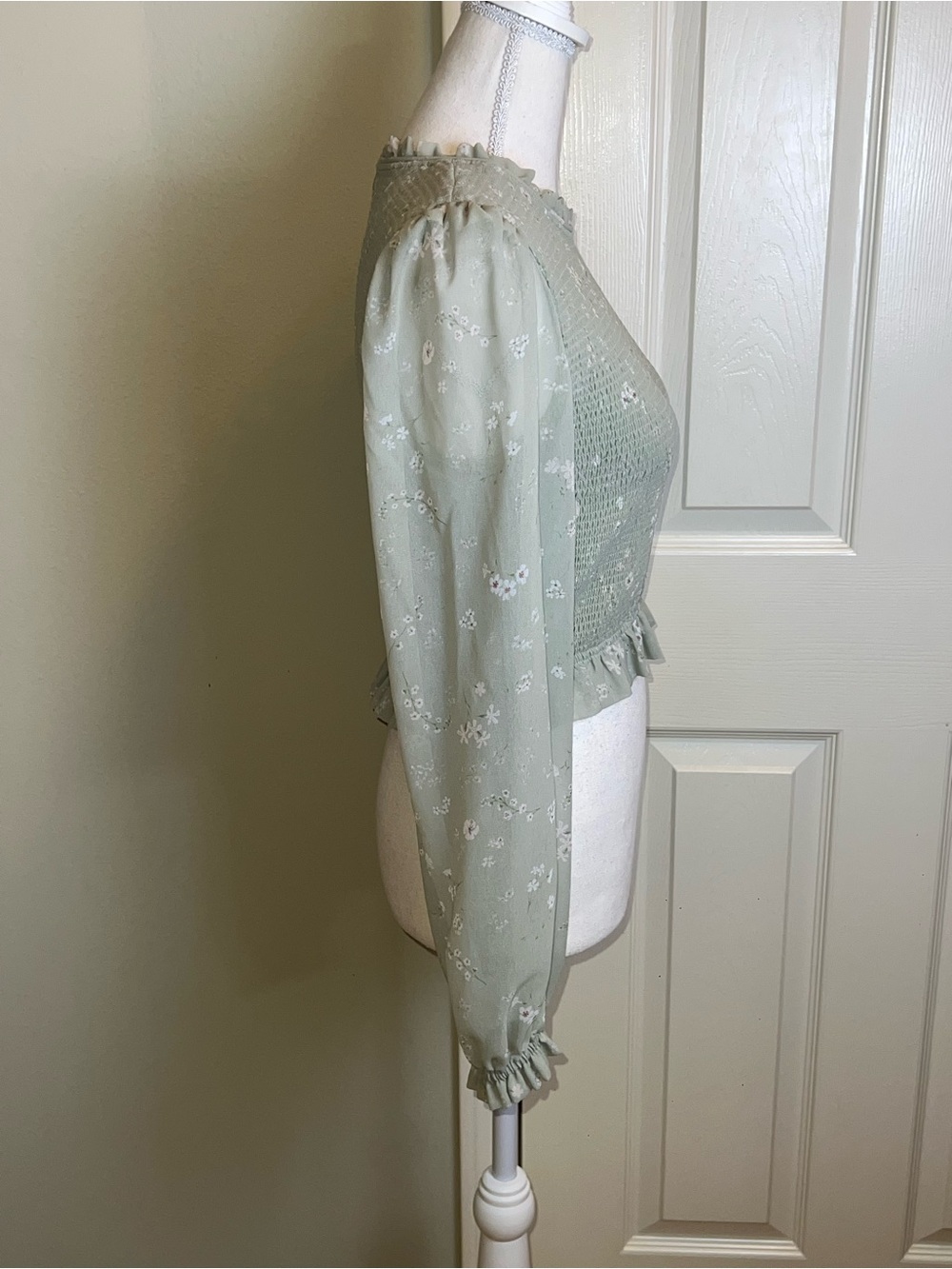 ARITZIA WILFRED Tempest Floral Sheer Sleeves Top - Picture 8 of 11